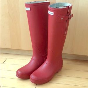 Red Hunter Fieldside Adjustable Boots size 39.